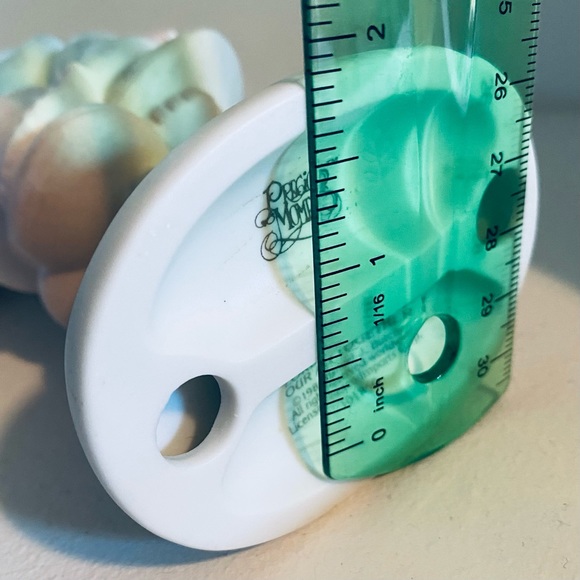 SOLD❣️PRECIOUS MOMENTS 101850 FIGURINE - Picture 7 of 7